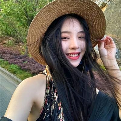 帐棚顶上的马戏团艺人